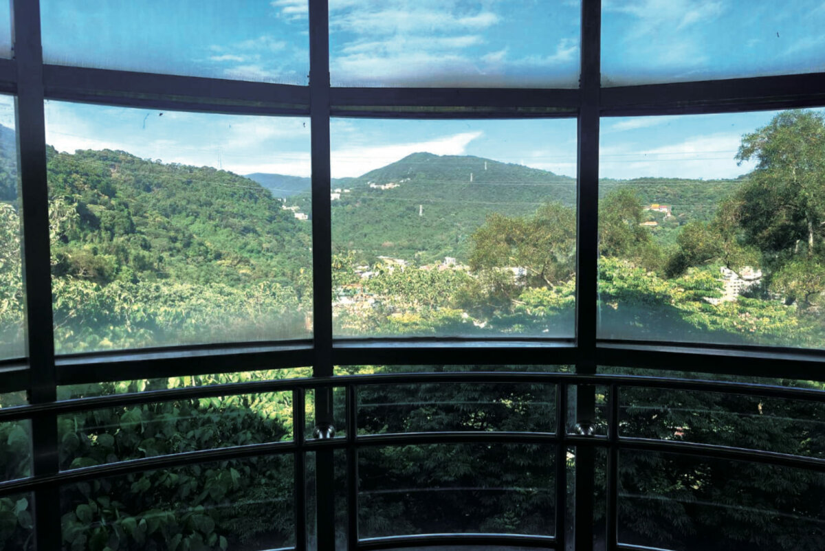 位在陽明山的至善老人安養護中心，處處有山景，環境清幽。(圖片來源/王雪玲)