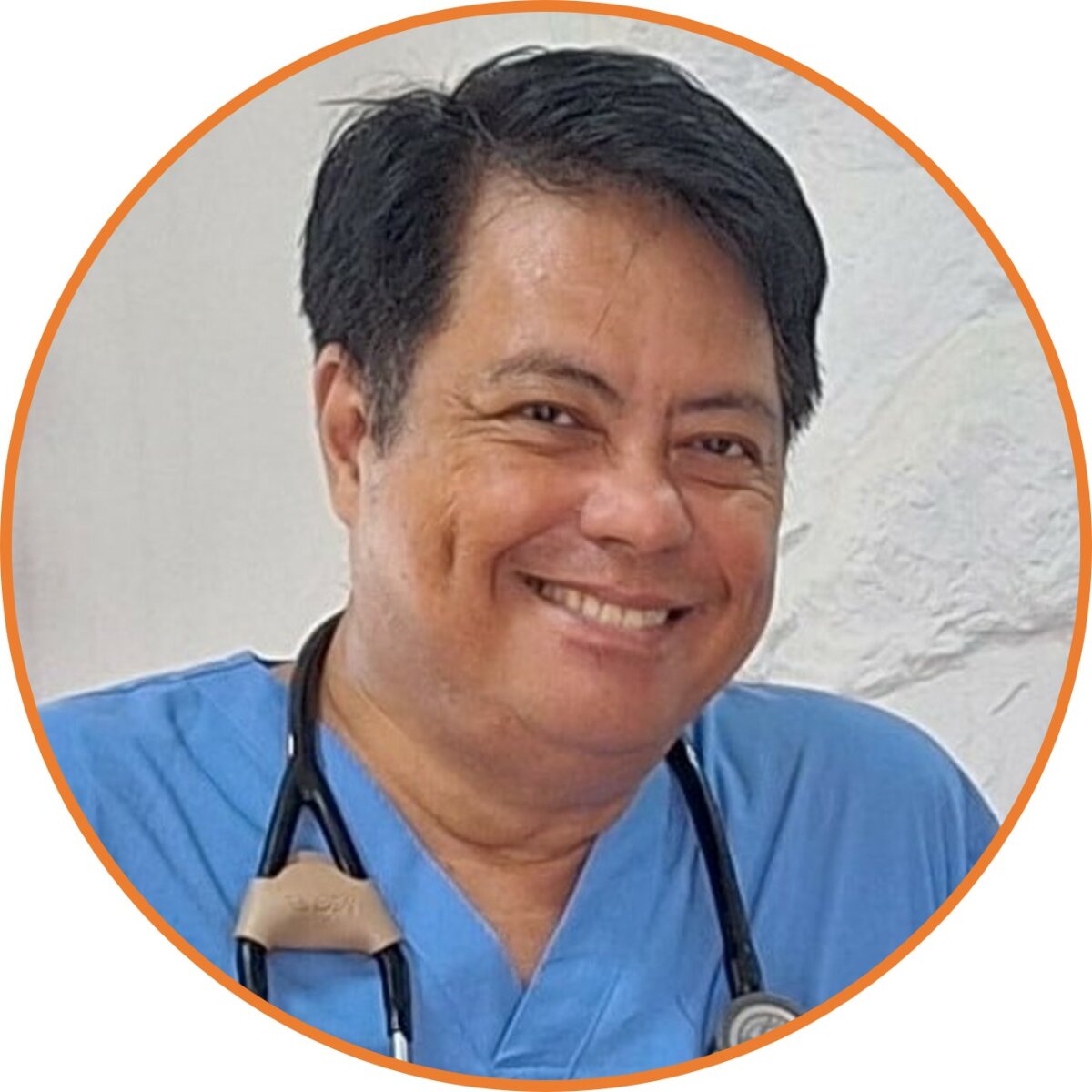 La Verna Aged Care and Dementia Village創辦人暨執行長、國家老年健康中心（NCGH）老年醫學部代理主任兼主席。為菲律賓老年醫學領域的重要領導者，長期參與國家政策制定與照護標準建立，致力推動菲律賓長照體系發展與國際接軌。