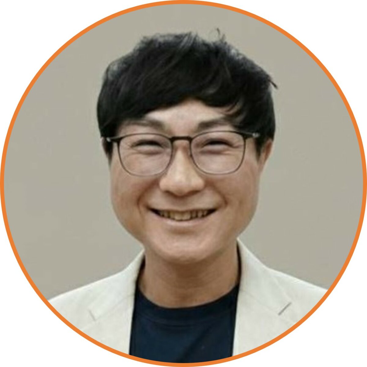 作者謝啟彬為台灣口腔照護協會理事、苗栗高級農工職業學校護理師