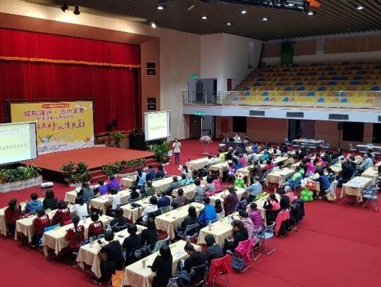 成果發表會完整呈現社區據點專業課程學習成長歷程紀錄，強化社區據點凝聚力(圖片來源/林秀錦)