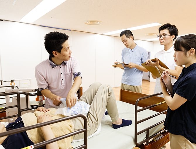 日本傳真｜500大高齡者住宅營運機構經營策略：TOP 1 介護機構SOMPOケア