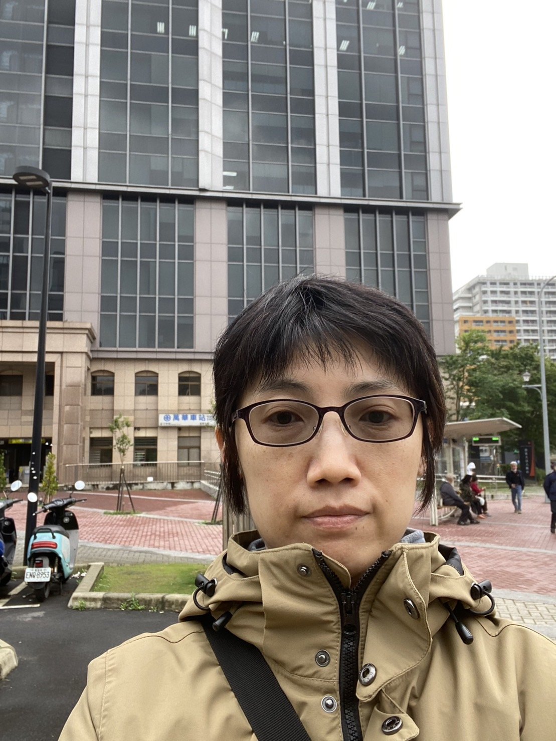長者常見的口乾、牙齒鬆動、假牙不合或清潔不易等問題。(圖片來源／freepik)
