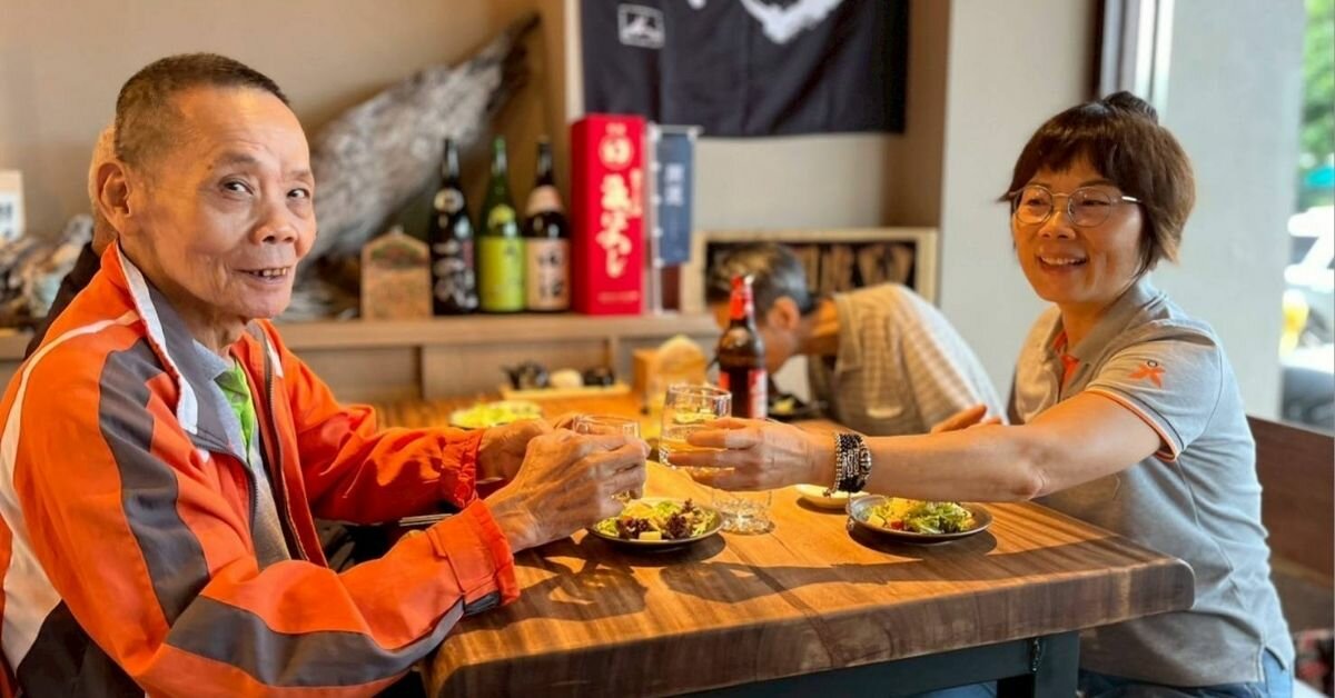 食照顧｜松柏園打造微醺之夜　18位長者走出機構、居酒屋過父親節
