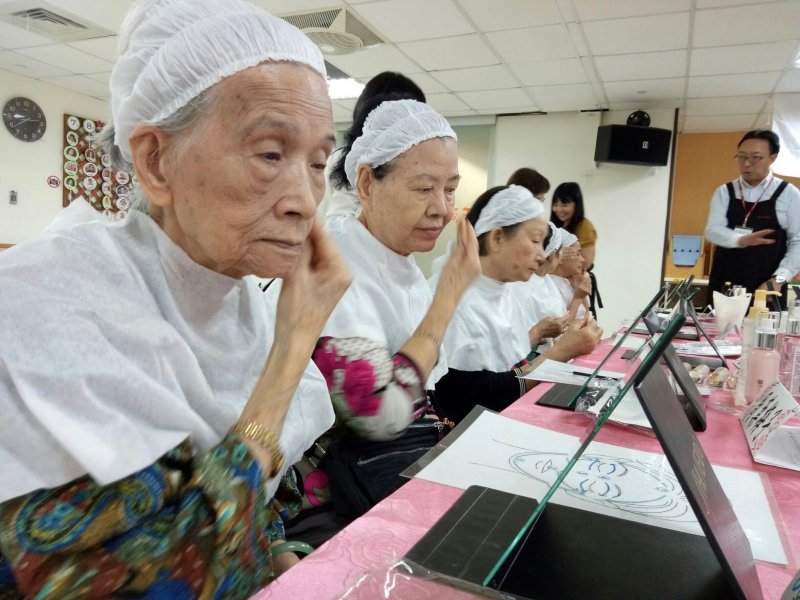 西湖日照