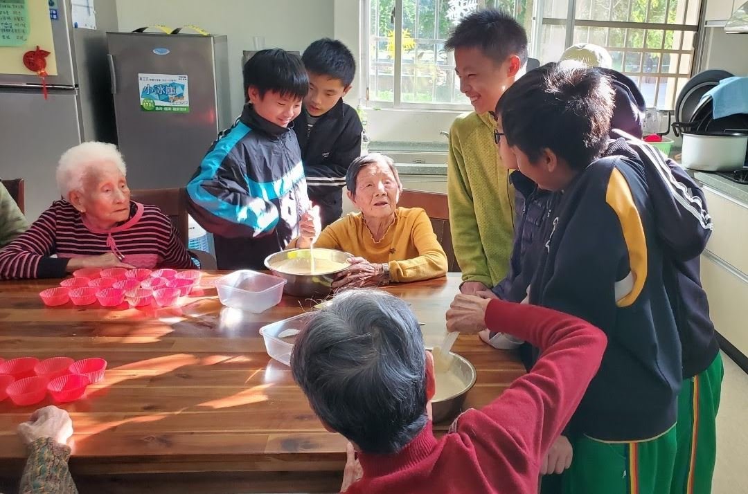老幼共學 - 創新長照雜誌