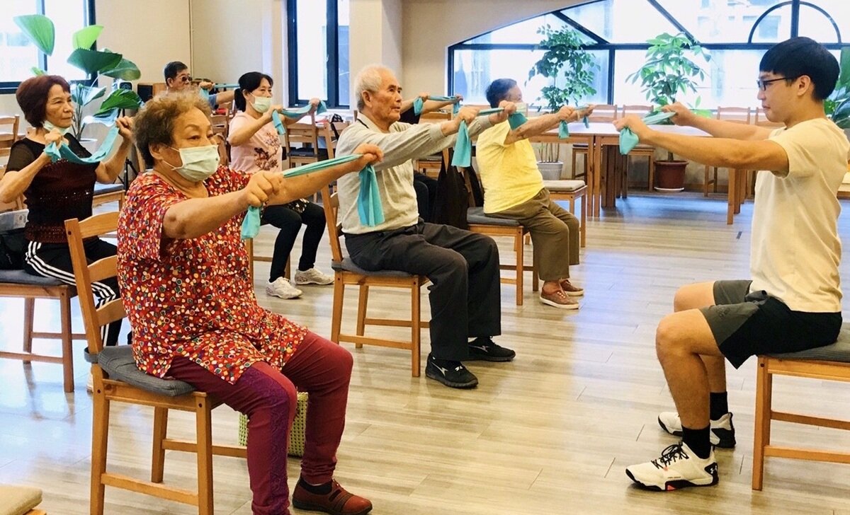 社區醫養最前線－診所跨足做長照 擔綱社區健康照護守門員